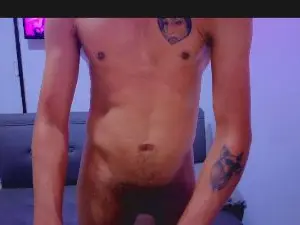 Cam4 Watch Live Sex Cams of alexandrooo260