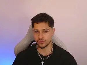 Cam4 Live Sex Cam of dom_santiago31
