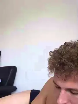 Cam4 Free Live Porn of youngplayboymm
