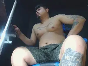 Cam4 Adult Webcam of master_bigcock1