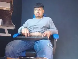 Cam4 Live Porn of master_bigcock1