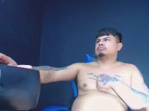 Cam4 Free Porn Cam of master_bigcock1