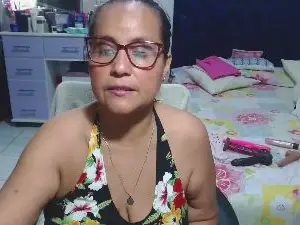 Cam4 Adult Webcam of pervert_hot4