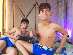 Cam4 Sex Cam of Twinfire_zeus