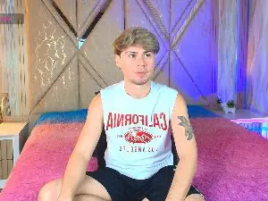 Cam4 Live Sex of Twinfire_zeus