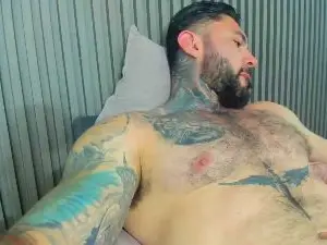 Cam4 Free Live Porn of Alessrose