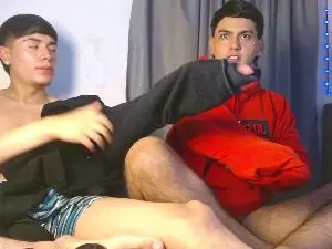 Cam4 Nude Webcam of noah_hotboys18