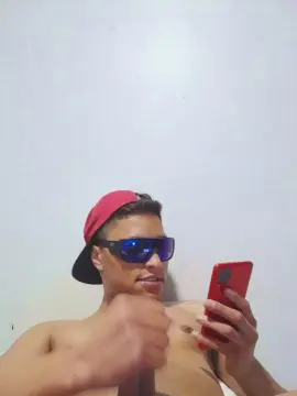 Cam4 Free Live Porn of Vini_putao23