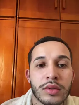 Cam4 Free Live Porn of Luzsmat
