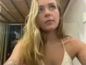 Cam4 Private Sex Chat of ChristaTolomeo
