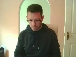 Cam4 Live Porn of Boredbrit85