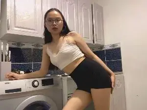 Cam4 Live Sex of JolynMcevers