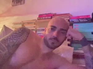 Cam4 Watch Live Sex Cams of alessandromori9