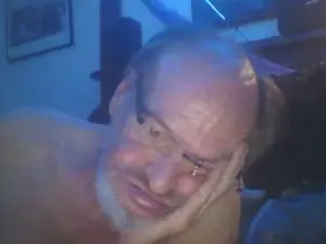 Cam4 Free Live Porn of darrinfowler