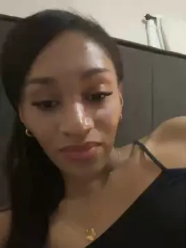 Cam4 Private Sex Chat of Sarabombshell