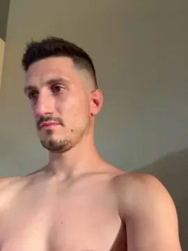 Cam4 Nude Webcam of bigsurprisexxx