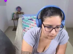 Cam4 Free Live Porn of blue_moon_