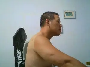 Cam4 Live Porn of bear978