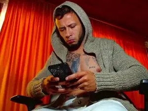 Cam4 Free Porn Cam of sebastian_horny