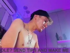 Cam4 Sex Cam of ValentinoMoreti
