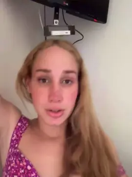 Cam4 Private Sex Chat of helenawrld