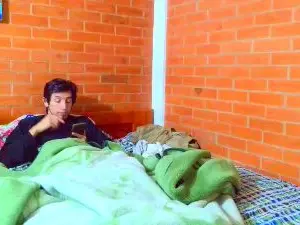 Cam4 Free Live Porn of johan70sexy