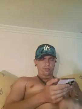 Cam4 Private Sex Chat of Big20cmfelipe