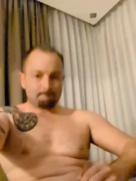 Cam4 Nude Webcam of Ben_mastos