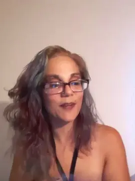 Cam4 Watch Live Sex Cams of MamaB88