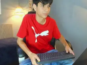 Cam4 Free Porn Cam of maxim_rod