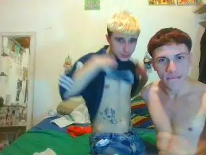 Cam4 Sex Cam of Miloverboy