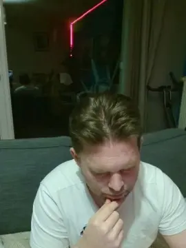 Cam4 Live Sex Cam of tomsauwer