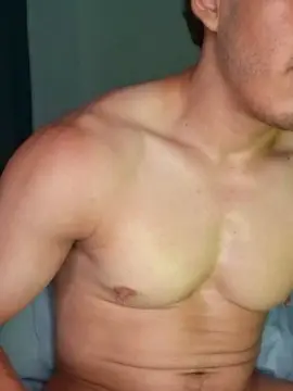 Cam4 Free Porn Cam of JohnnyRuizXXX
