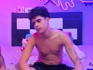 Cam4 Free Porn Cam of x_Guys_Lucky