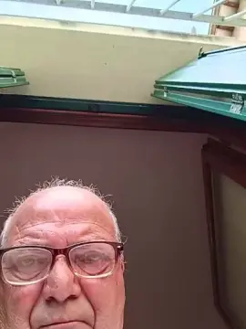 Cam4 Live Sex of minuzzo61