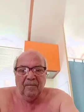 Cam4 Free Porn Cam of minuzzo61