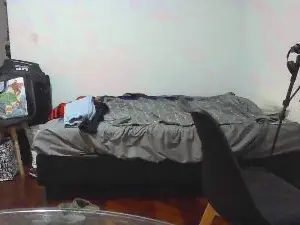 Cam4 Watch Live Sex Cams of pequeboy_hot