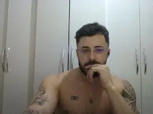 Cam4 Sex Chat of Alers87