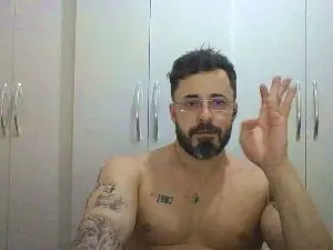 Cam4 Sex Chat of Alers87