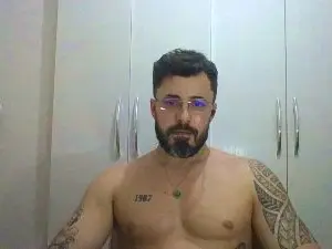 Cam4 Free Live Porn of Alers87