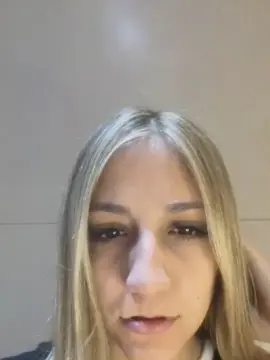 Cam4 Live Sex of Jazblondebaby