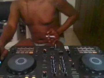 Cam4 Live Sex Cam of tesudoblack85