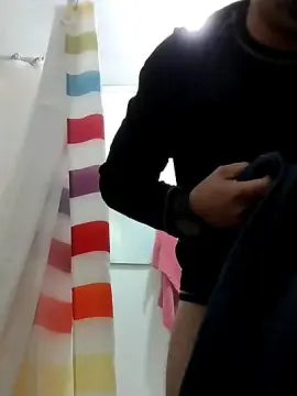 Cam4 Live Sex of Jrobredo