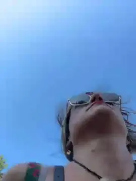 Cam4 Live Porn of lesnympho_sexy
