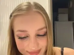 Cam4 Best live sex cam show of AshleaGiardini