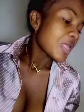 Cam4 Live Porn of mialisoa3