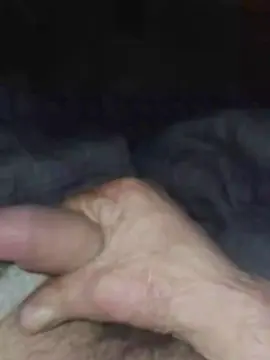 Cam4 Live Sex Cam of pozzolilucaspo1