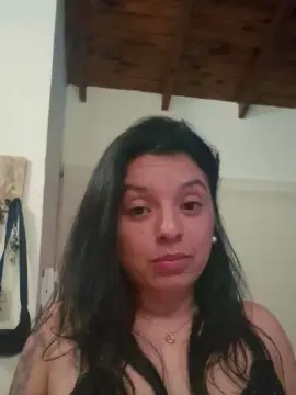 Cam4 Live Sex Cam of Pia_pilar1