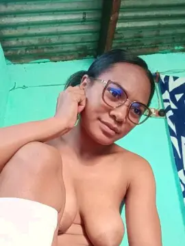 Cam4 Private Sex Chat of Avotra02