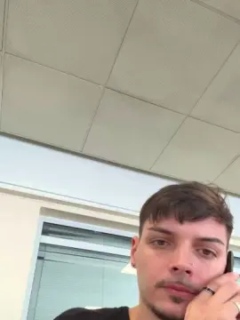 Cam4 Free Live Porn of ThomasRM98